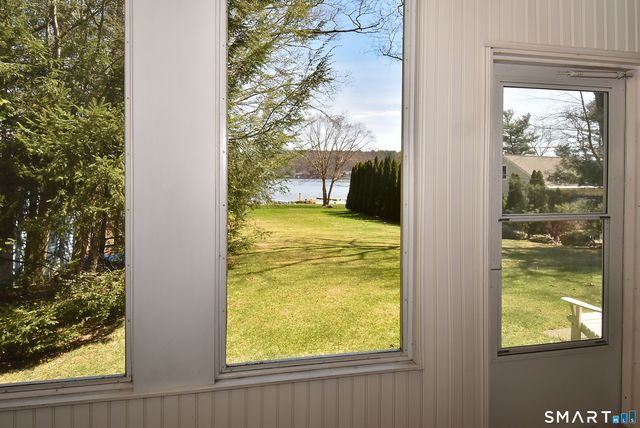 5 Crystal Ball Court, Ellington, CT 06029