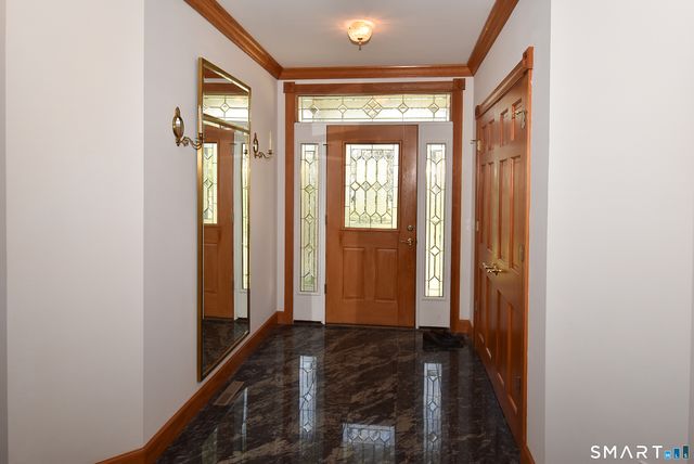 5 Crystal Ball Court, Ellington, CT 06029