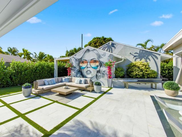 2210 NE 3rd Ave Avenue, Delray Beach, FL 33444