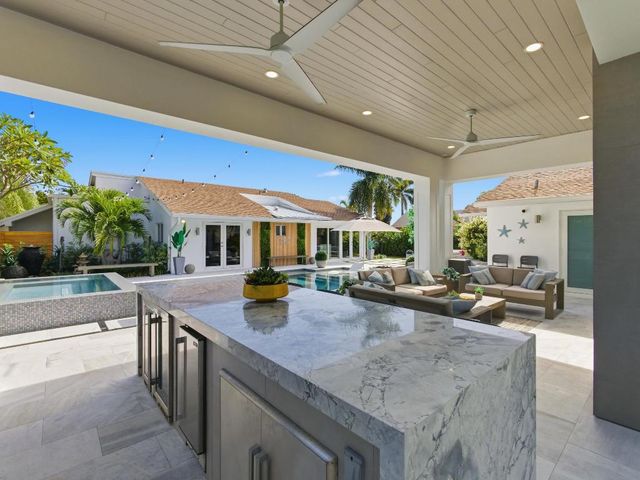 2210 NE 3rd Ave Avenue, Delray Beach, FL 33444