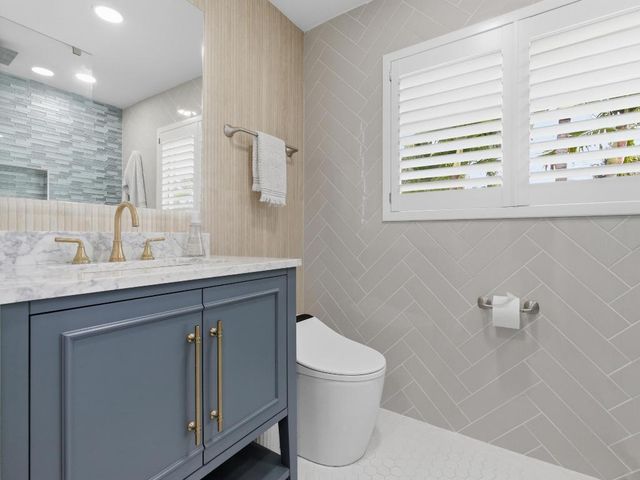 2210 NE 3rd Ave Avenue, Delray Beach, FL 33444