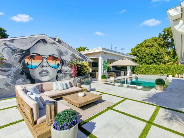 2210 NE 3rd Ave Avenue, Delray Beach, FL 33444