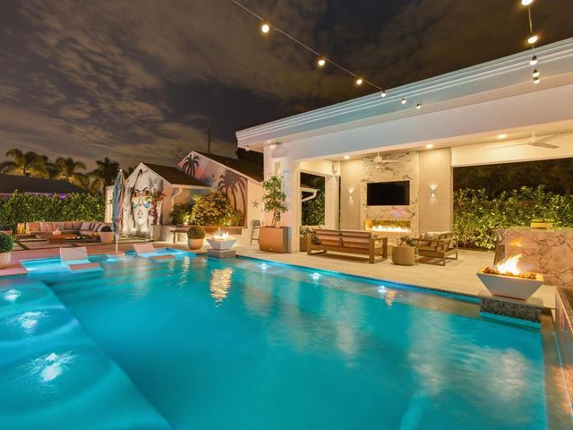 2210 NE 3rd Ave Avenue, Delray Beach, FL 33444