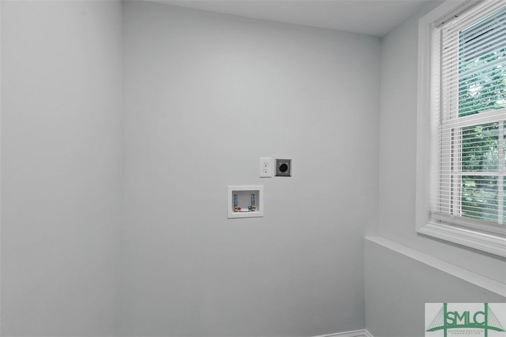 Image 18 of property listing at 5 Linden Drive, Savannah, GA 31405