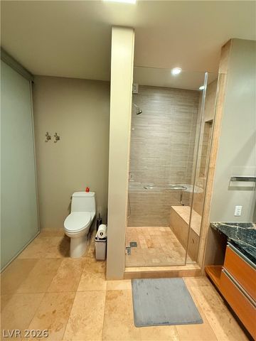 3722 Las Vegas Boulevard 2001, Las Vegas, NV 89158