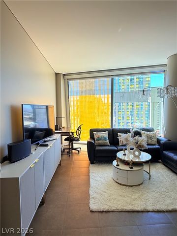 3722 Las Vegas Boulevard 2001, Las Vegas, NV 89158