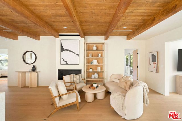 2933 Glenn Avenue, Santa Monica, CA 90405