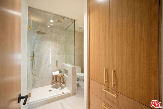 2933 Glenn Avenue, Santa Monica, CA 90405