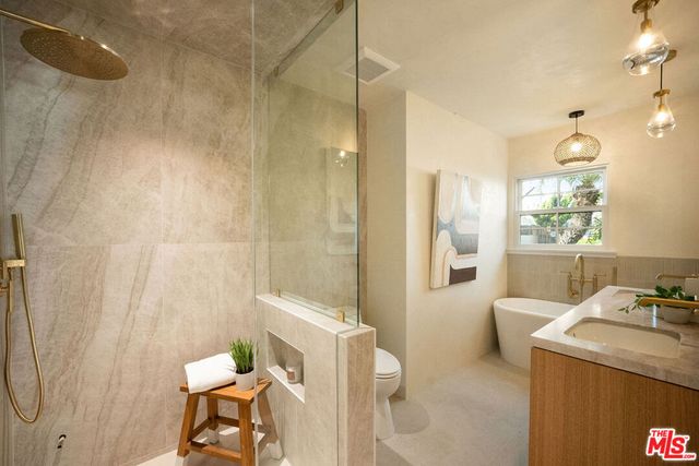 2933 Glenn Avenue, Santa Monica, CA 90405