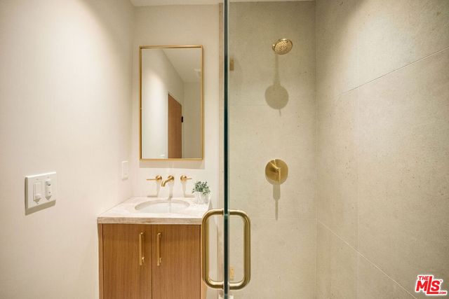 2933 Glenn Avenue, Santa Monica, CA 90405