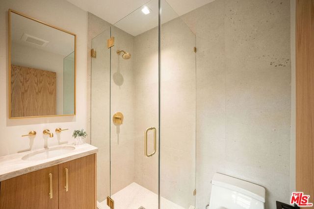 2933 Glenn Avenue, Santa Monica, CA 90405