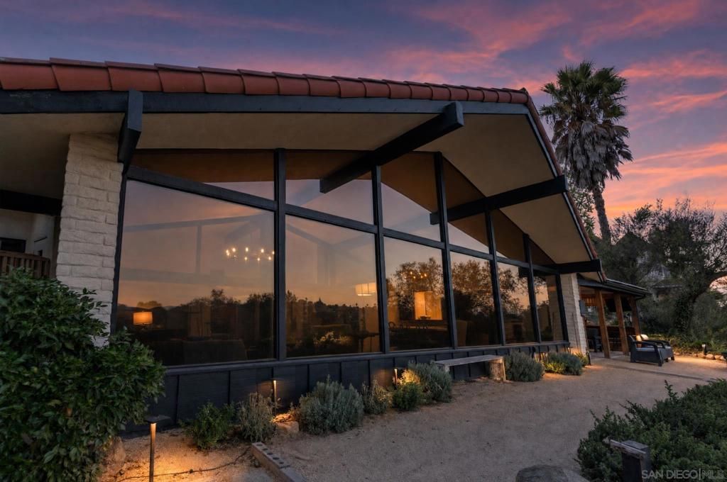 111 Morro Hills Road, Fallbrook, CA 92028 — exterior