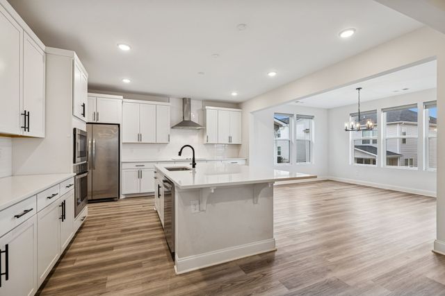 3015 Fernwood Ln, Columbia, TN 38401