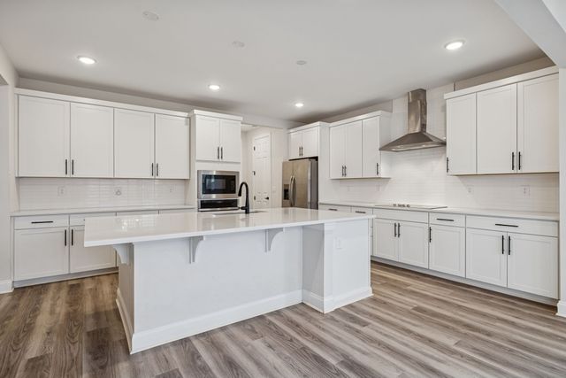 3015 Fernwood Ln, Columbia, TN 38401