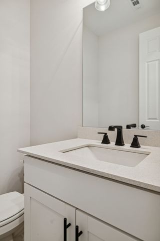 3015 Fernwood Ln, Columbia, TN 38401