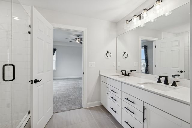 3015 Fernwood Ln, Columbia, TN 38401