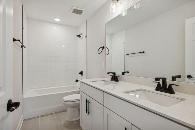 3015 Fernwood Ln, Columbia, TN 38401