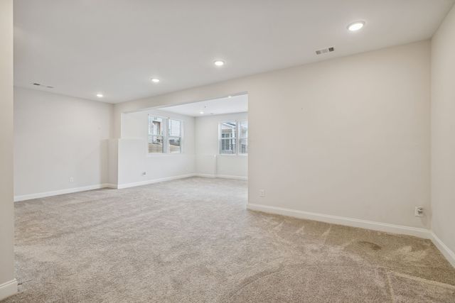 3015 Fernwood Ln, Columbia, TN 38401