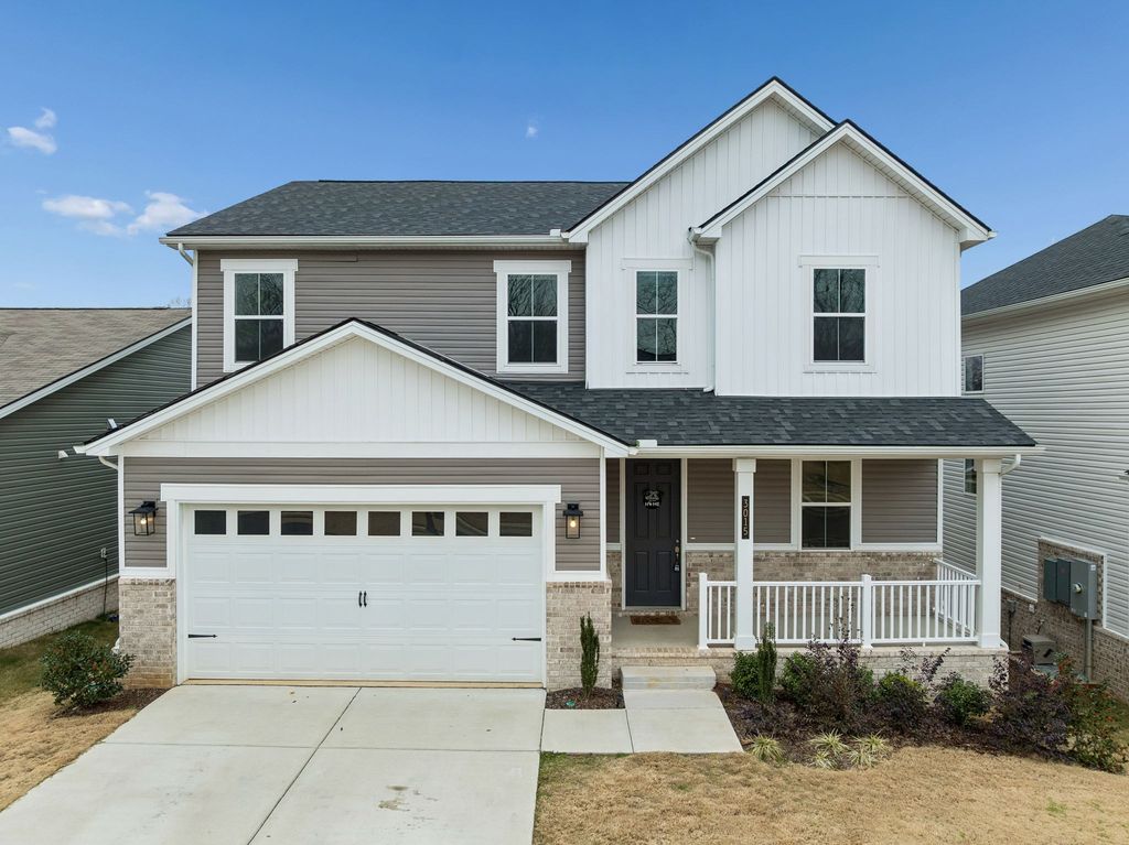 3015 Fernwood Ln, Columbia, TN 38401