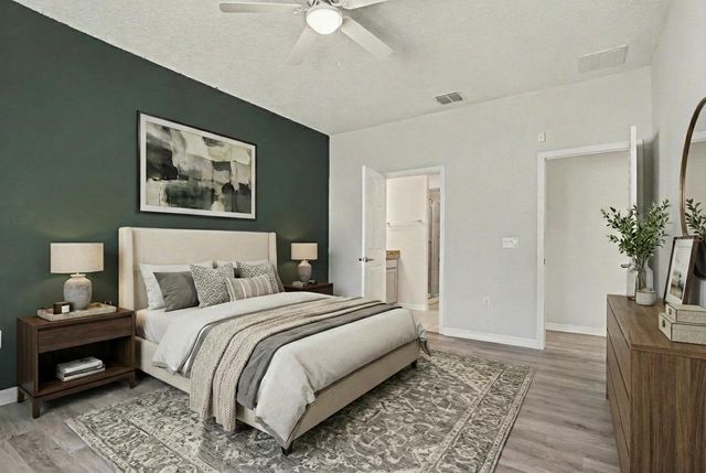 2735 ROWAN STREET, Tavares, FL 32778