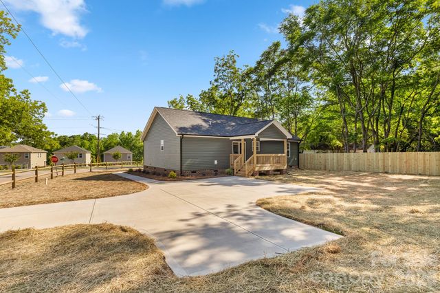 428 Fourth Street, York, SC 29745