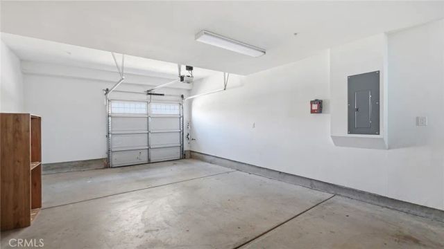 2560 Valentina, Commerce, CA 90040