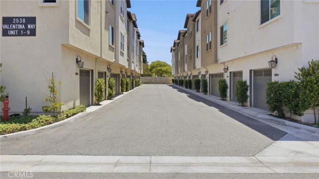 2560 Valentina, Commerce, CA 90040