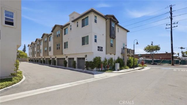 2560 Valentina, Commerce, CA 90040