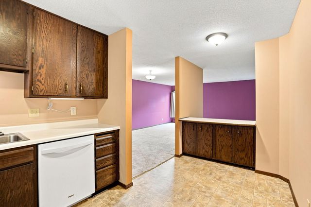 2495 Canabury Drive 230, Little Canada, MN 55117