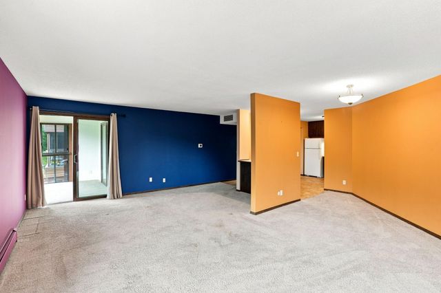2495 Canabury Drive 230, Little Canada, MN 55117