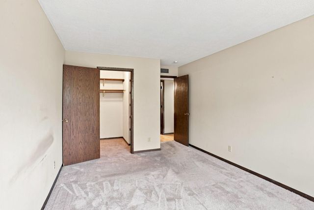 2495 Canabury Drive 230, Little Canada, MN 55117