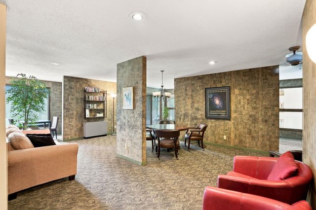 2495 Canabury Drive 230, Little Canada, MN 55117
