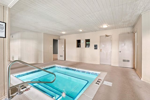 2495 Canabury Drive 230, Little Canada, MN 55117
