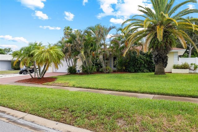 1070 MCCARTY STREET, Dunedin, FL 34698