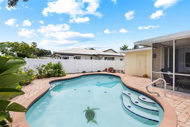 1070 MCCARTY STREET, Dunedin, FL 34698