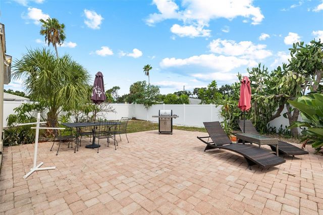 1070 MCCARTY STREET, Dunedin, FL 34698