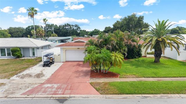 1070 MCCARTY STREET, Dunedin, FL 34698
