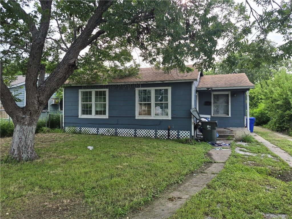 1265 Golla Dr, Corpus Christi, TX 78407