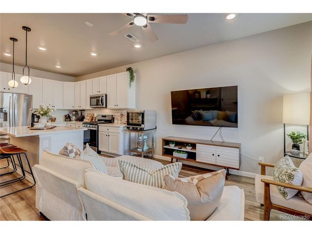 1934 S Poplar Ct, Denver, CO 80224