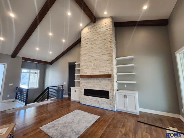 6326 Carveth Court, Lincoln, NE 68516