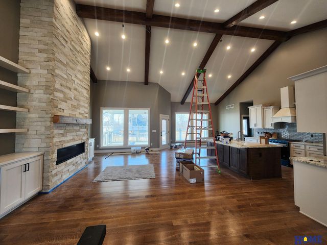 6326 Carveth Court, Lincoln, NE 68516