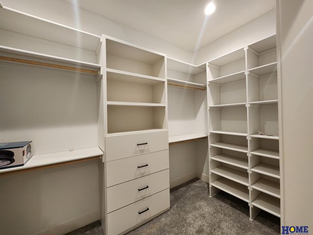 6326 Carveth Court, Lincoln, NE 68516