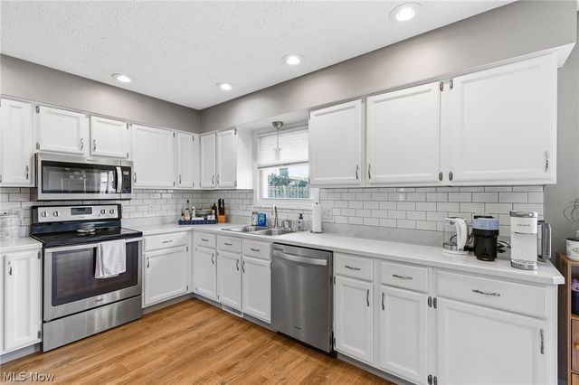 396 E 319 Street, Willowick, OH 44095