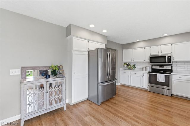 396 E 319 Street, Willowick, OH 44095