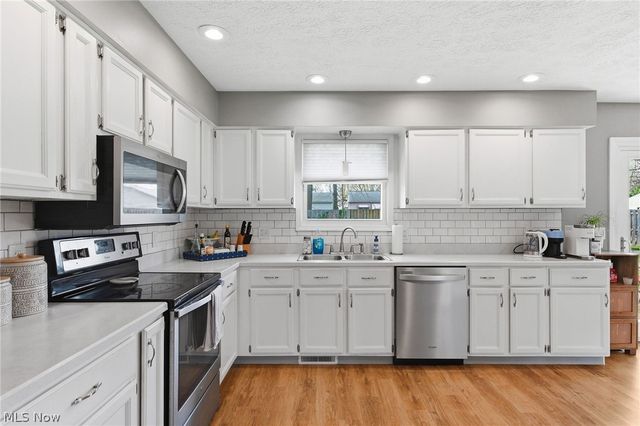 396 E 319 Street, Willowick, OH 44095