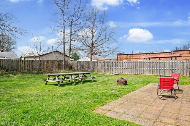 396 E 319 Street, Willowick, OH 44095