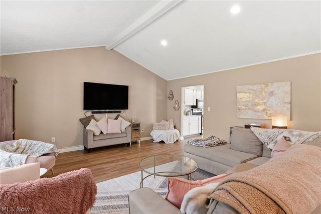 396 E 319 Street, Willowick, OH 44095