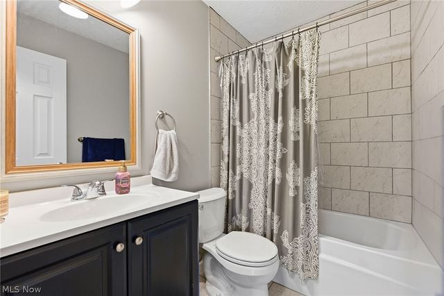 396 E 319 Street, Willowick, OH 44095