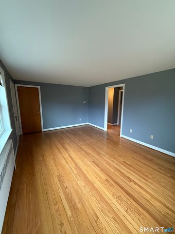 21 Hartford Avenue 4, Newington, CT 06111