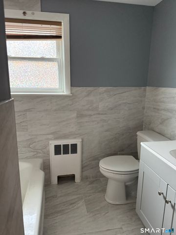 21 Hartford Avenue 4, Newington, CT 06111